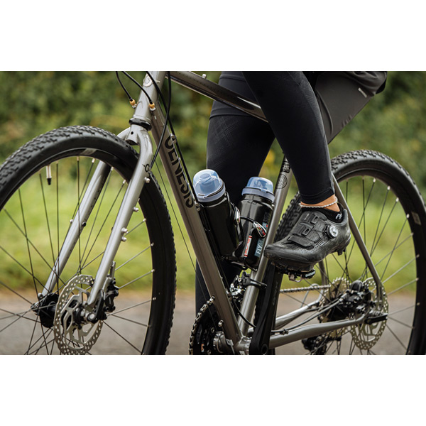 Croix De Fer 20 Flat Bar - Versatile Adventure Bike with Chromoly Steel Frame 11 Croix De Fer 20 Flat Bar - Versatile Adventure Bike with Chromoly Steel Frame - Image 9