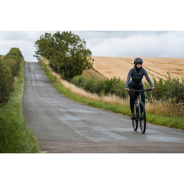 Croix De Fer 20 Flat Bar - Versatile Adventure Bike with Chromoly Steel Frame 12 Croix De Fer 20 Flat Bar - Versatile Adventure Bike with Chromoly Steel Frame - Image 10