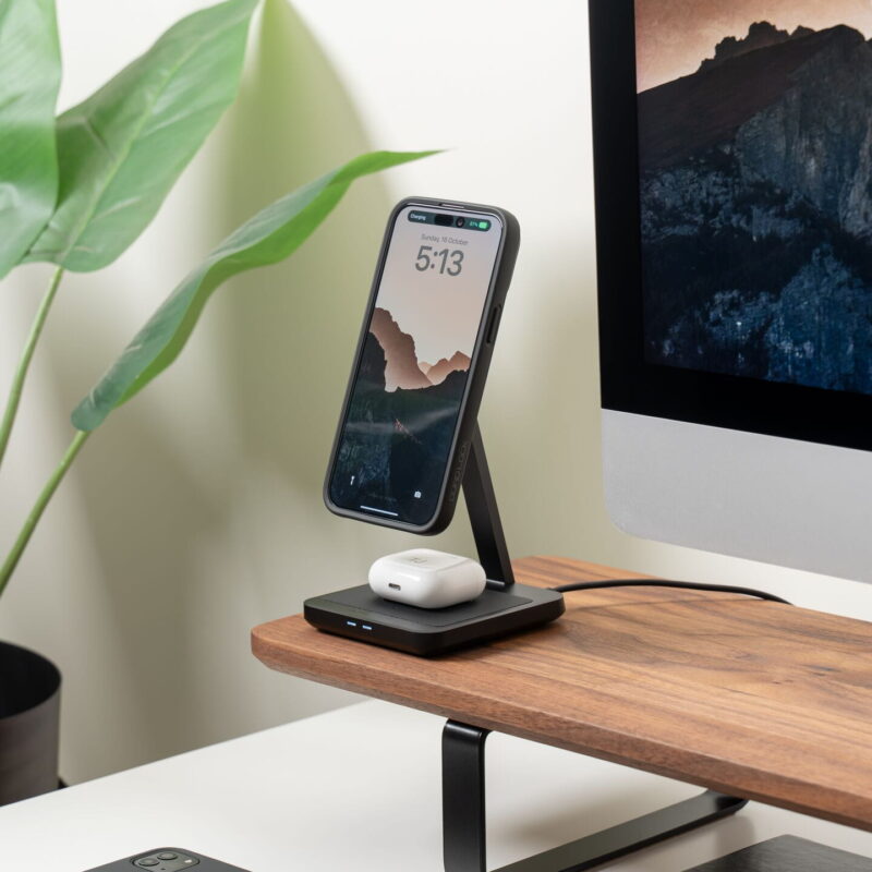 MAG Dual Desktop Wireless Charger
